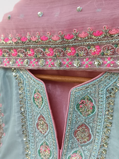 RANIA (SKY & PINK)