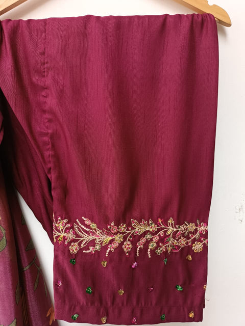 RAQIA (MAROON)