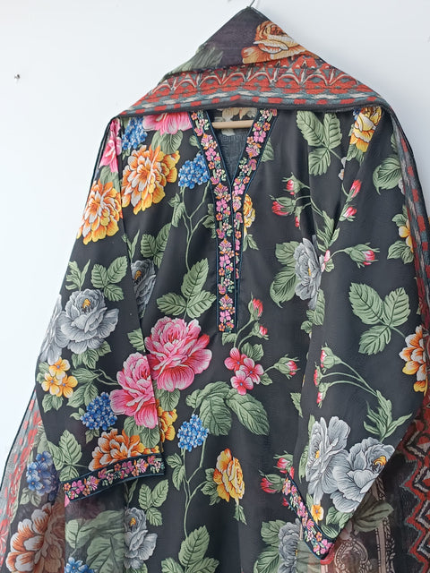 REET RAVAJ FARSHI 8 (BLACK)