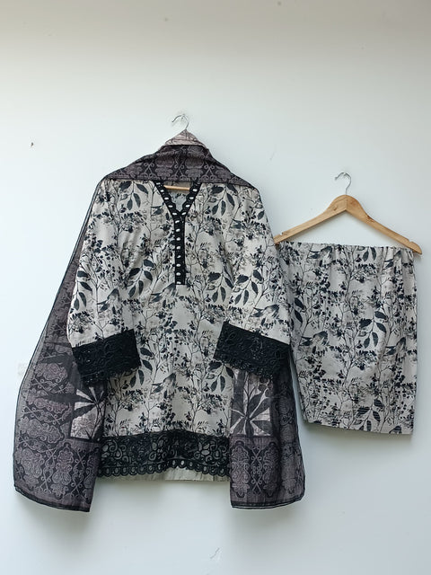 REET RAVAJ FARSHI 9 (BLACK & SKIN)