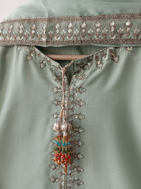 REKHA (PISTA)