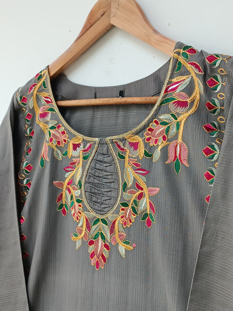 ROSE WOOD (GRAY)