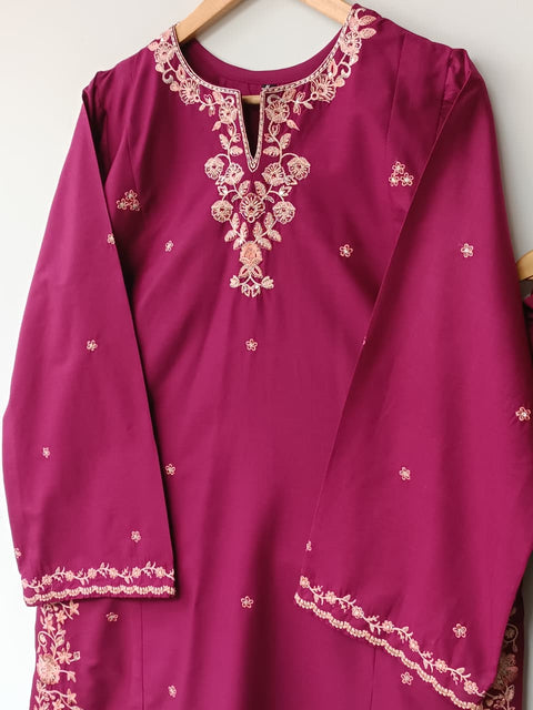 RUBINA (MAROON)