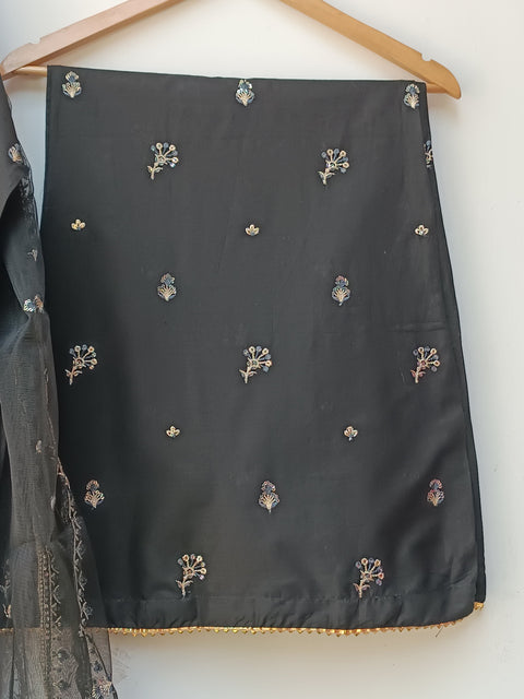RUHI (BLACK)