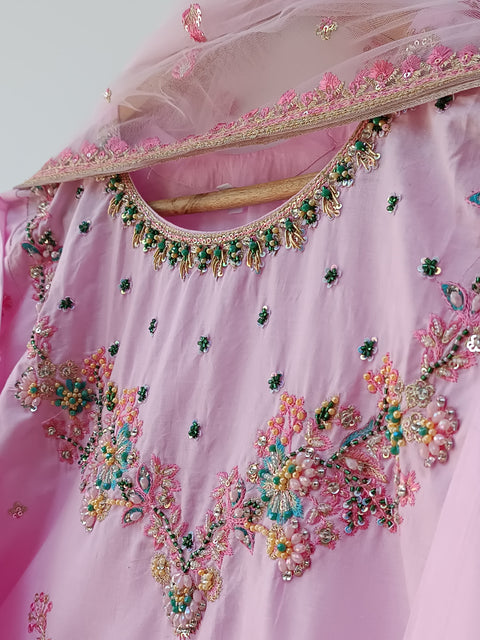 RUHI (B PINK)