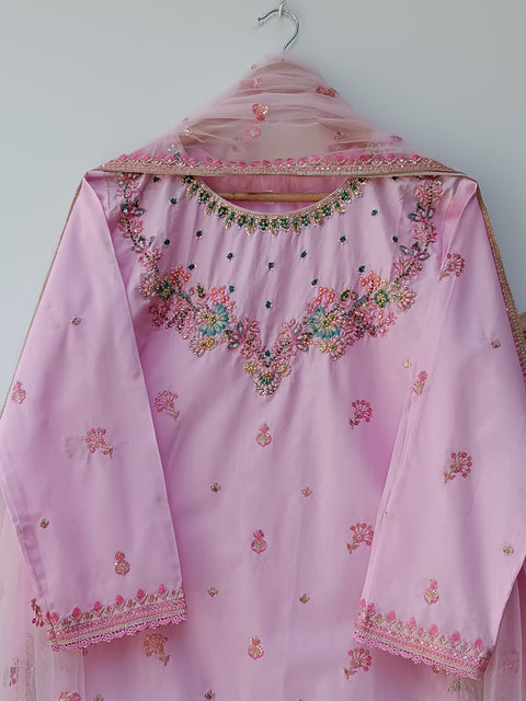RUHI (B PINK)
