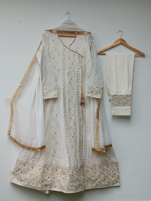SAHELI 26 (OFF WHITE)