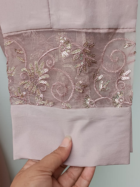 SAHELI 26 (TEA PINK)