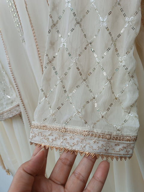 SAHELI 27 (IVORY)