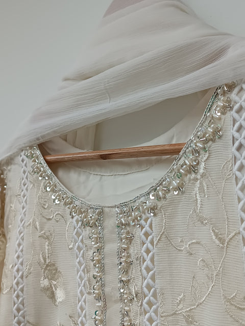 SAHELI 28 (IVORY)