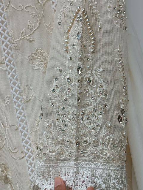 SAHELI 28 (IVORY)