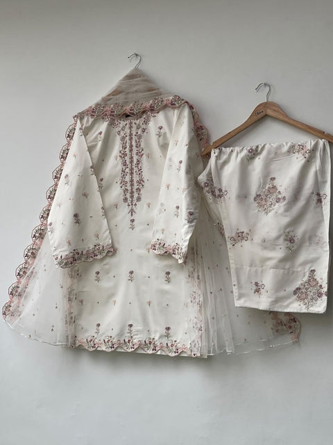 SAIMA (IVORY)