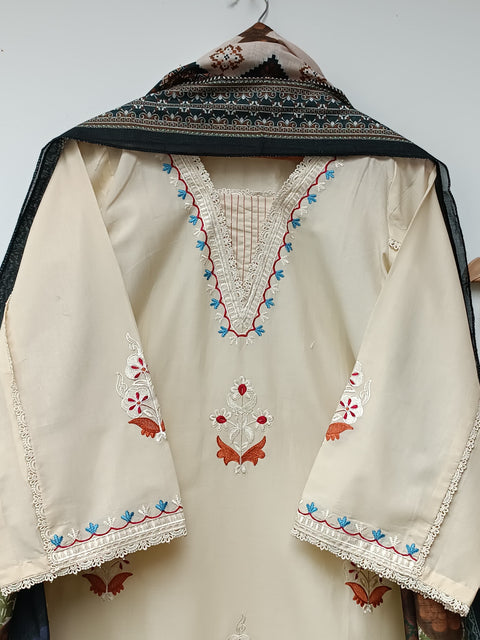 SAMAR (OFF WHITE)