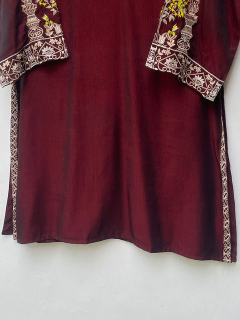 SHARK (MAROON)