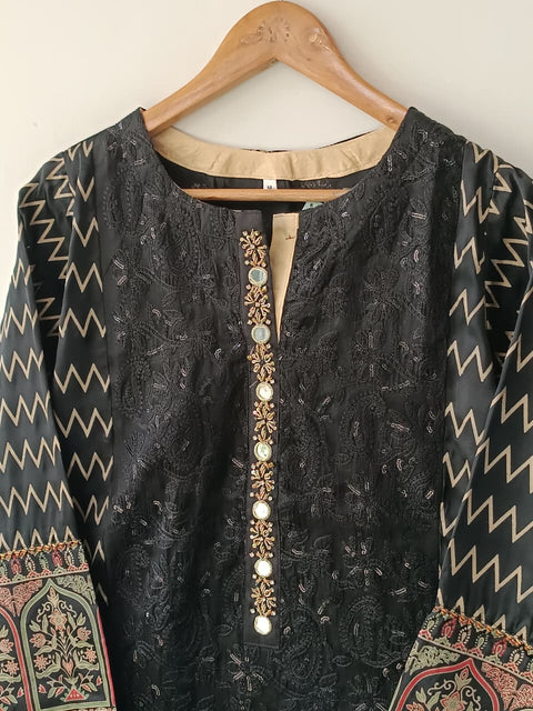 SPOT (BLACK)
