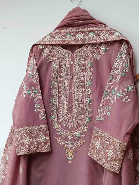 TABEER (TEA PINK)