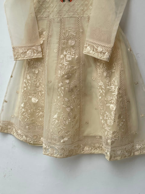 TABISH (WHITE)