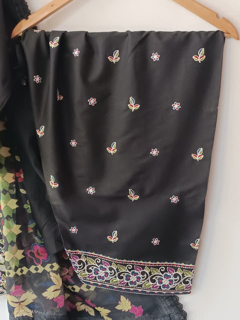 TAHOOR (Black)