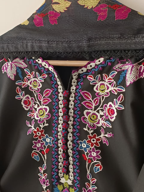 TAHOOR (Black)