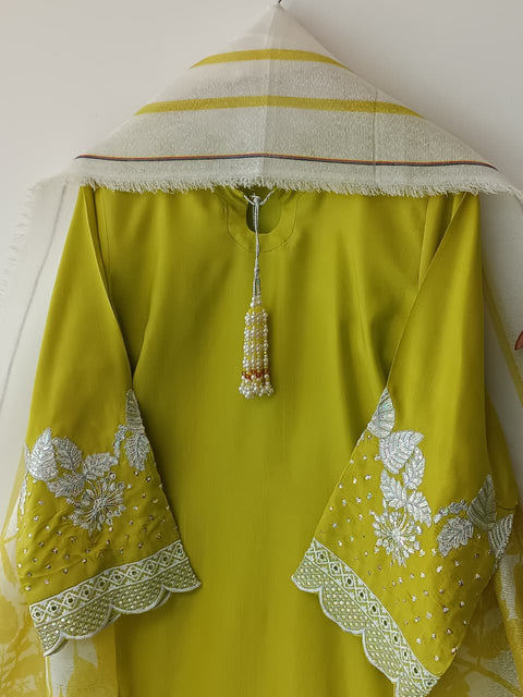 TASHU SH (NEON PARROT)