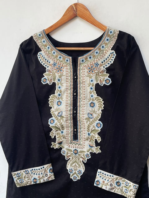 TEHREEM (BLACK)