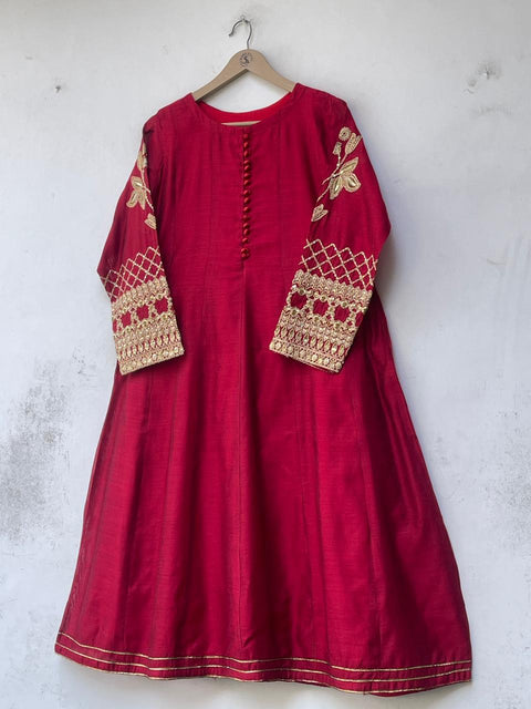 TILA WORK FROCK (RED)