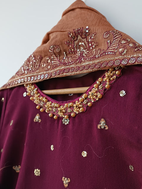TISSAIA (MAROON)