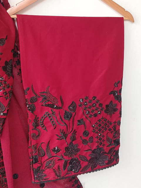 TUSHNA (MAROON)