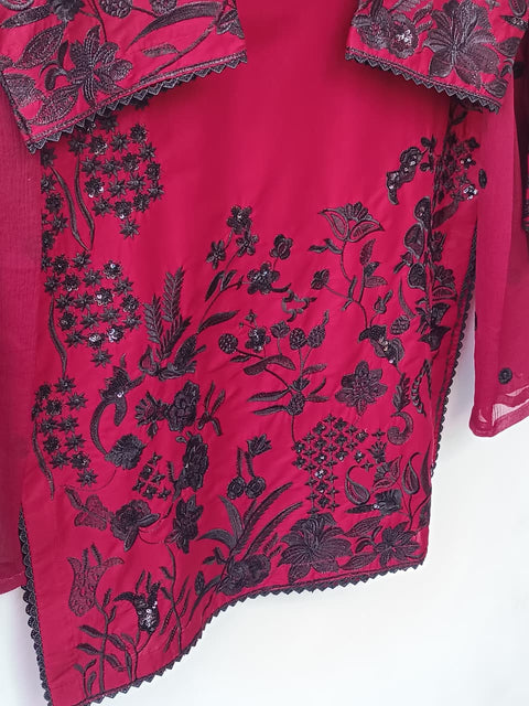 TUSHNA (MAROON)