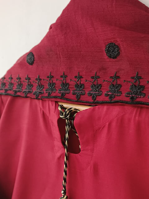 TUSHNA (MAROON)