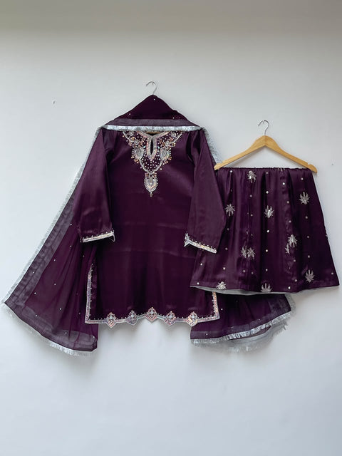 UMBREEN (PLUM)