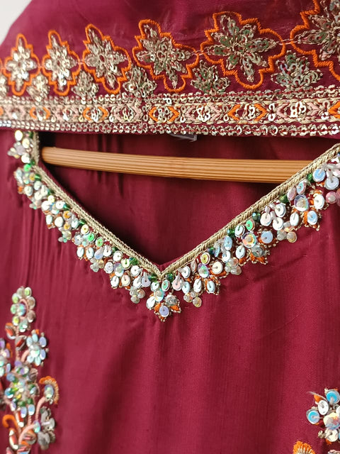 URVEN (MAROON)