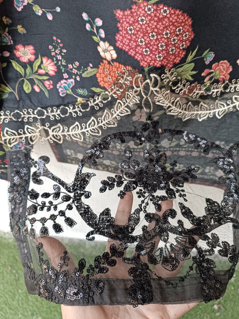 USHNA KHADDAR (BLACK)