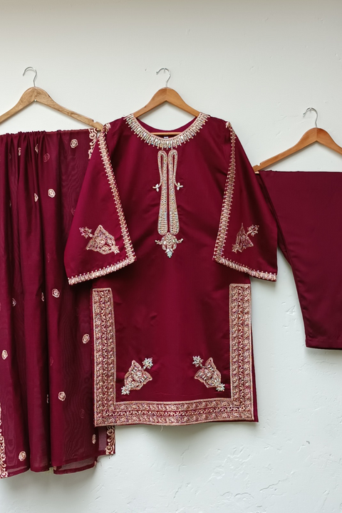 SALEHA (MAROON) - Lubana Store