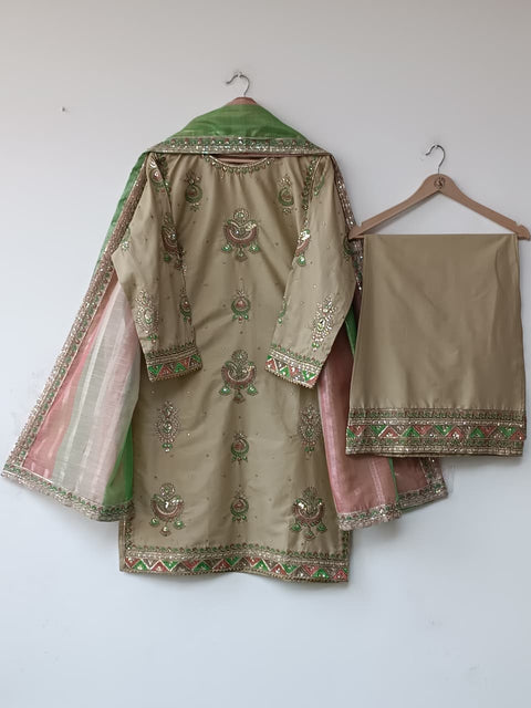 VANILLA (BEIGE)