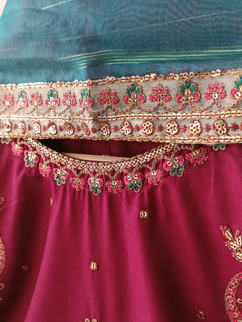 VANILLA (ROYAL GARNET)