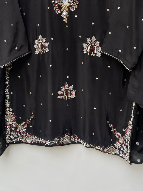 VANYA SILK (BLACK)