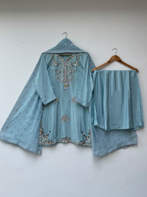 VANYA SILK (SKY)
