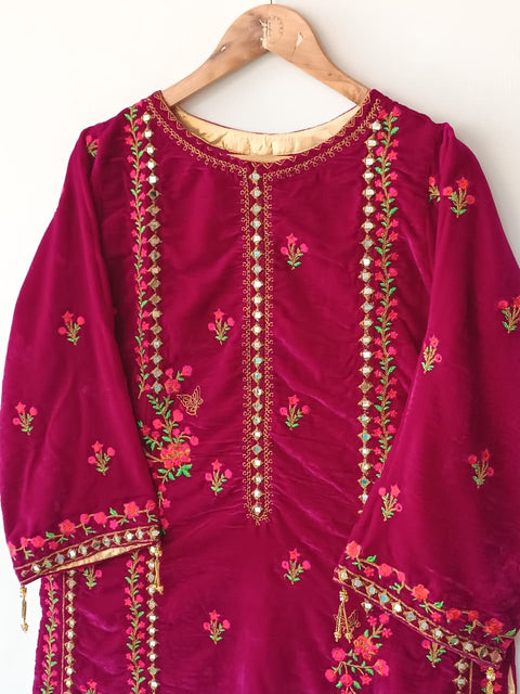VELVET 793 (GARNET)