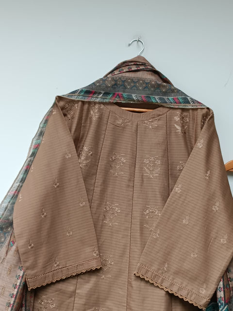 WALI (BROWN)