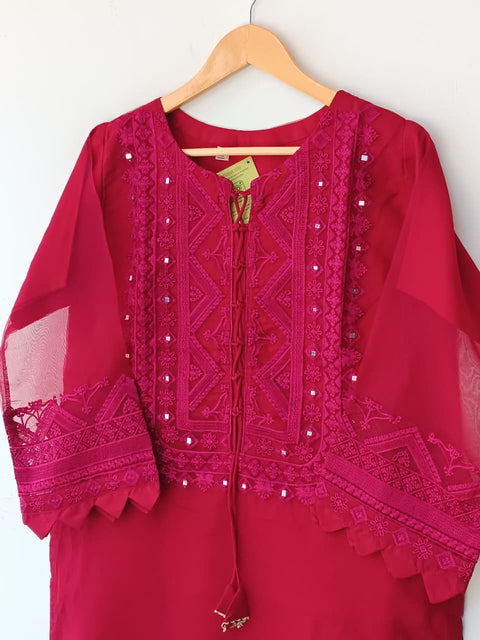 WINKLE ORGANZA (MAROON)