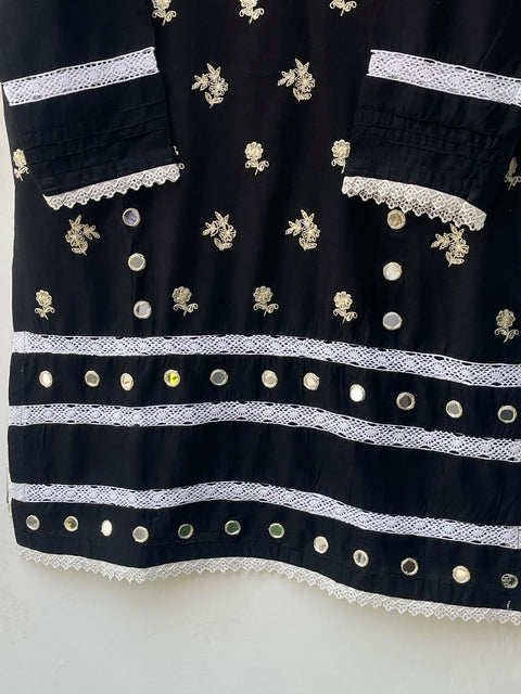 LS 136 (BLACK)