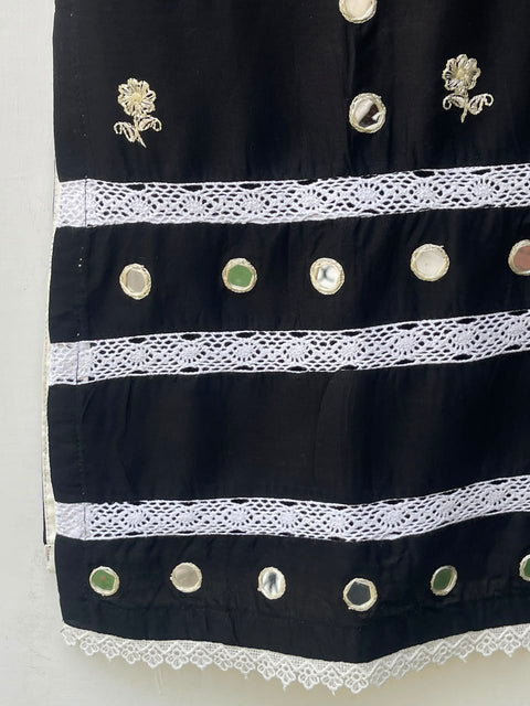 LS 136 (BLACK)