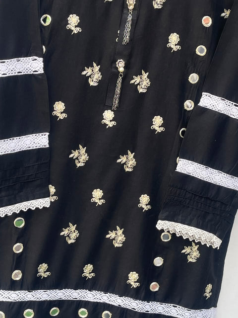 LS 136 (BLACK)