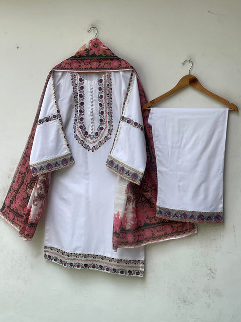 MOTIZ (WHITE)