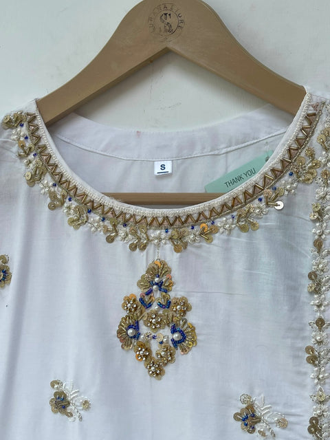 YESENIA (WHITE)