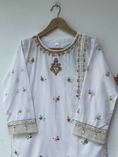 YESENIA (WHITE)