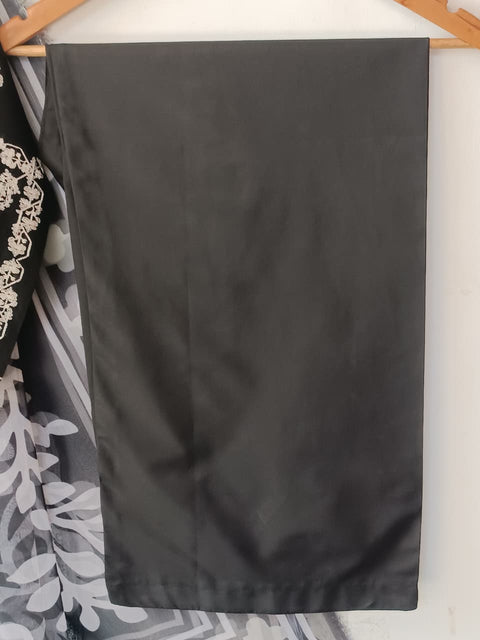 ZAWIYA (BLACK)