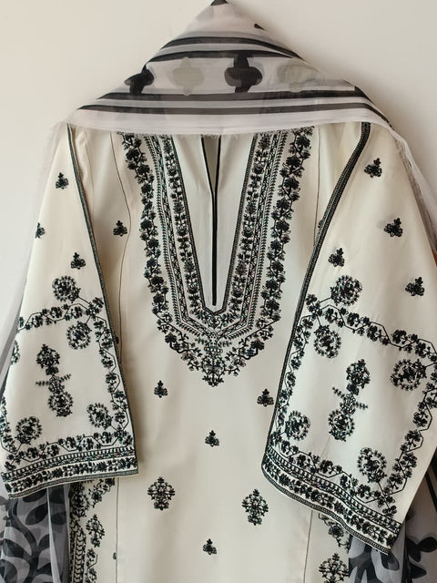 ZAWIYA (IVORY)