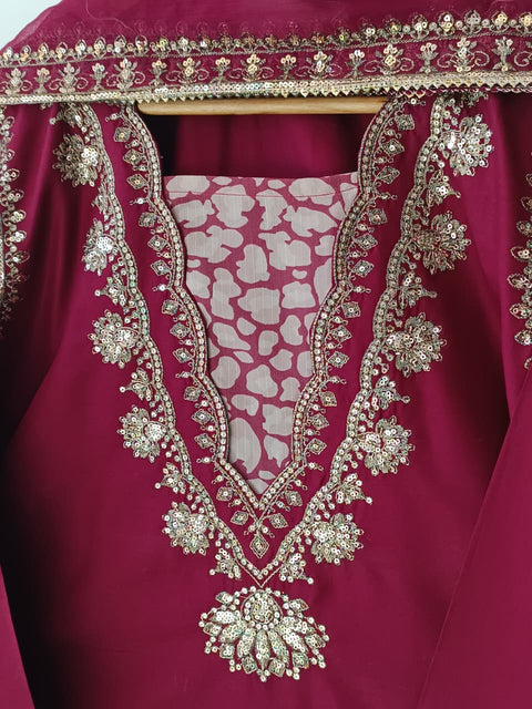 ZOBIA (MAROON)
